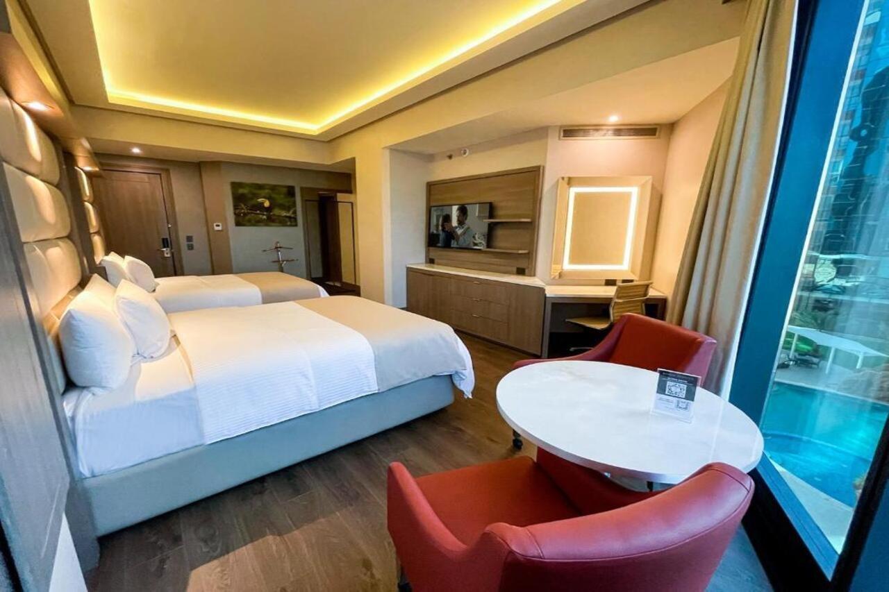 Safi Royal Luxury Metropolitan Hotel San Pedro Garza Garcia Eksteriør billede Deluxe room